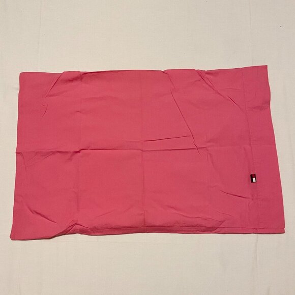 Tommy Hilfiger Cotton Pink Pillowcase 100% Cotton Standard - Picture 1 of 16